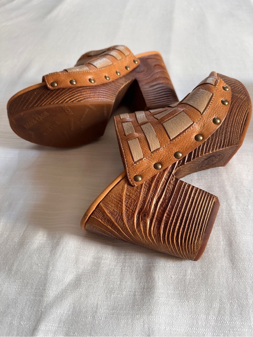 Kork-Ease Charissa Two-Tone Woven Leather Platform Clogs Mules | 9 - Picture 7 of 12